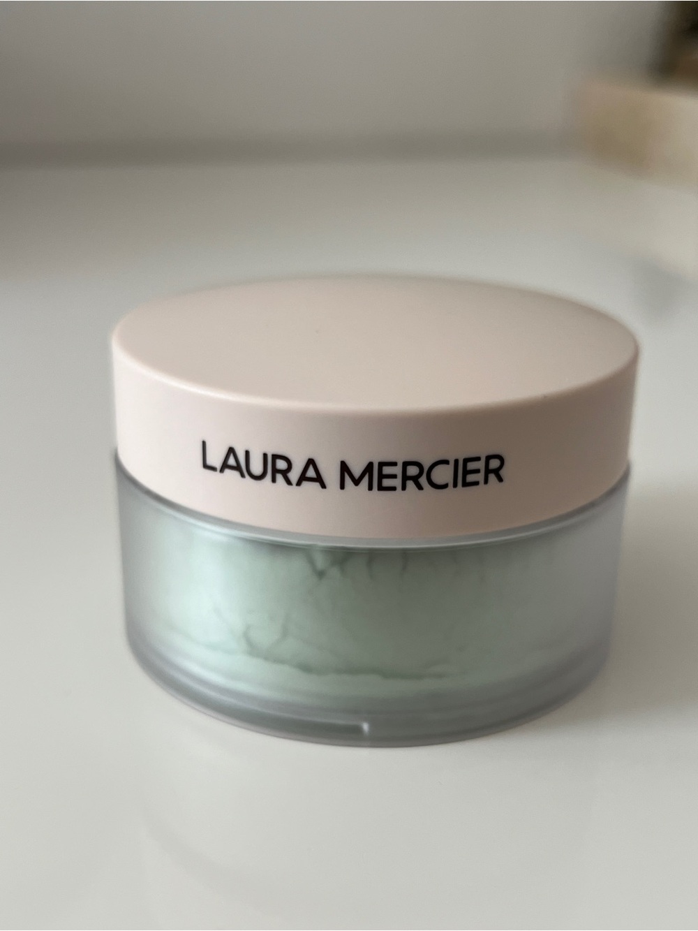 Laura Mercier Ultra-Blur Longwearing Translucent Loose Setting Powder - Mint